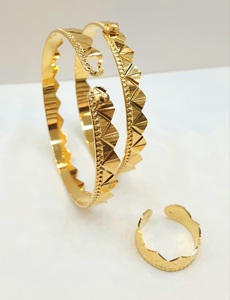 กำไลชุบทอง24 KT พร้อมปลายนิ้วผู้หญิง - Product Image 3