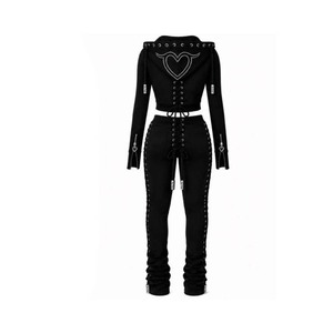 Conjunto de Sudadera con Capucha Negra para Mujer con Estampado de Corazón con Pedrería y Detalle de Cordones, Conjunto de Punto de Invierno para Hombre - Product Image 2