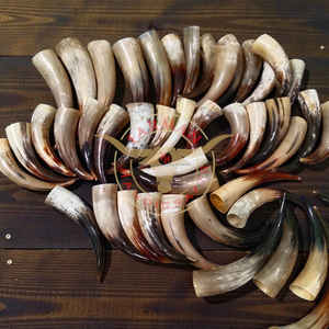 Cuerno Vikingo de Lujo Pulido a Mano, Taza de Cuerno Natural de 500 ml de Capacidad, a Prueba de Fugas, Estilo Nórdico Medieval - Product Image 3