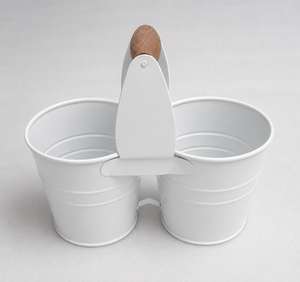 Jardinière classique en fer avec poignée en bois, support pour plantes en métal fait main pour patio, balcon et espaces intérieurs - Product Image 1
