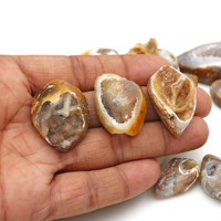 Vente en gros de pierres précieuses Druzy en coquille naturelle Pierre précieuse de guérison en cristal Druzy fossile pour la fabrication de bijoux