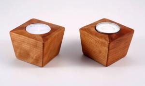 Portavelas de madera contemporáneo para velas de té: Acabado pulido a mano - Product Image 3