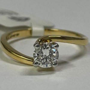 แหวนเพชรทรงกลม 0.52 กะรัต สี E สำหรับสุภาพสตรี ทองคำ 18K สีเหลือง เพชรเลี้ยงในห้องปฏิบัติการ รับรองโดย IGI ระดับ VS ของขวัญวันครบรอบสุดพิเศษ - Product Image 1