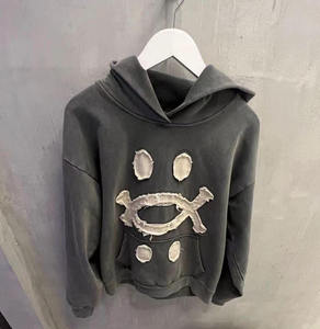 Sudadera con Capucha de Diseño con Pedrería, Sudadera de Lujo con Cristales Brillantes, Ropa de Moda Urbana Moderna, Estilo Vintage con Pedrería - Product Image 1