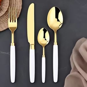 Juego de Cubiertos de Acero Inoxidable Hechos a Mano para Restaurante, Hotel y Presentación de Comidas en Casa - Product Image 3
