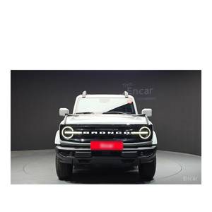 Ford Bronco 2.7 Outer Banks Diciembre 2023 25,074 km Caja de Cambios Automática Asientos de Cuero con Cámara Trasera - Product Image 3