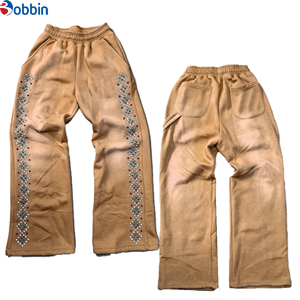 Conjunto Deportivo con Capucha 2 en 1 para Hombre, Marca BOBBIN INDUSTRIES, Modelo BI-133, Invernal, Ecológico, 100% Algodón, con Pedrería, Cintura Elástica, Tejido Grueso - Product Image 4