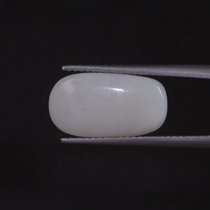 Opale naturelle blanche de qualité supérieure certifiée IGI, pierre précieuse en vrac, 5,29 carats, taille coussin 16x9mm, taillée à la main, polie, avec traitement de cirage/lustrage léger - Product Image 3