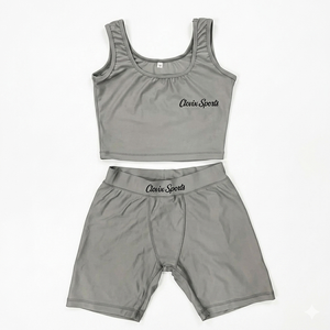 Clovix Sports OEM ODM Conjunto Deportivo Transpirable de 2 Piezas para Mujer, Top Corto y Pantalones Cortos para Correr, Ropa de Gimnasio sin Marca, Fabricante, Precio Económico - Product Image 1