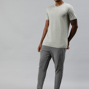 T-shirt pour homme en coton 100% facile à porter, imprimé sur mesure, respirant, séchage rapide, manches courtes, service OEM - Product Image 5