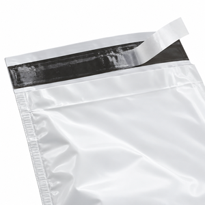 Sacs d'expédition en polyéthylène auto-adhésifs personnalisés pour vêtements et articles souples, expédition au Vietnam - Product Image 2
