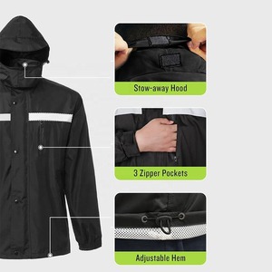 Traje de lluvia negro para hombre con tiras reflectantes, chaqueta con capucha y pantalones, conjunto impermeable para exteriores - Product Image 2