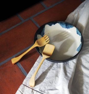 ชุดช้อนส้อมไม้ทำมือสำหรับเสิร์ฟสลัด อุปกรณ์ผสมสลัดไม้ อุปกรณ์ครัว ของใช้ในครัวจากธรรมชาติ - Product Image 5