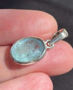 Pendentif en Aigue-marine Brillante, Argent Sterling 925, Cristal Naturel Facetté, Pierre de Naissance, Bijou Cadeau - Product Image 6