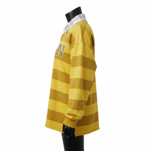Camiseta de Rugby Extra Grande para Mujer, de Algodón Grueso GSM, con Paneles a Rayas Color Mostaza, Cuello en Contraste, Logotipo de Chenille, Personalizada - Product Image 3
