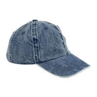 Casquette de baseball classique conçue avec une couronne structurée et une visière incurvée pour un port quotidien confortable et décontracté