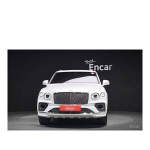 Bentley Bentayga 4.0 V8 modèle août 2021 avec 40 465 km, boîte automatique, sièges en cuir, caméra de recul - Product Image 3