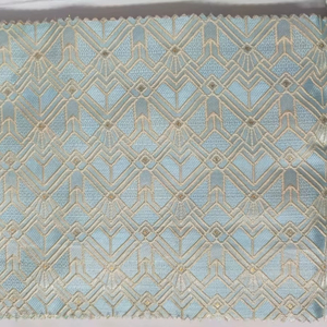 Fil à broder en polyester durable pour machine et main, style floral, couleurs vives résistantes à la décoloration, poids moyen pour vêtements - Product Image 1