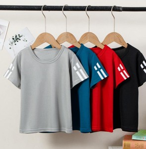 Ensemble de vêtements pour adultes unisexe, sportif, écologique, respirant, coupe-vent, en polyester/coton, pour l'automne, t-shirt et short - Product Image 5