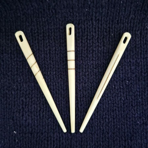 Handmade Eco-Friendly Simple Buffalo Bone <b>Threading</b> Needle Natural Polished <b>Tool</b> for Sewing by blossom craft india - Product Image 3