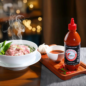 Salsa de Chile Natural Fermentada por 12 Meses, 482g 17oz, Salsa Picante, Condimento para Mojar, Salsa de Chile Vietnamita Sriracha en Botella - Product Image 1