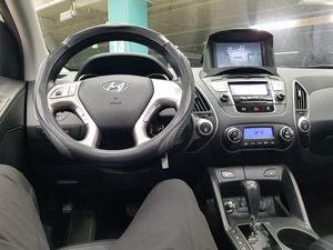 รถฮุนได ทูซอน ปี 2011 เครื่องยนต์ดีเซล เกียร์ออโต้ เบาะหนัง หลังคาซันรูฟ สภาพดีเยี่ยม รถมือสอง - Product Image 4