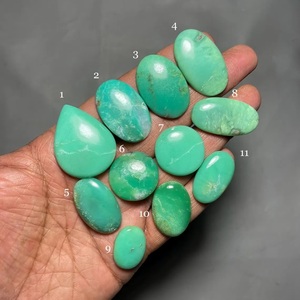Variation de cabochons en chrysoprase naturelle du même lot, qualité supérieure, faits à la main et très beaux, pierres pour la création de bijoux - Product Image 2