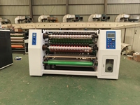 Prix réduit : Machine à découper et à sceller le ruban adhésif BOPP transparent de 1300 mm, vente directe d'usine d'origine