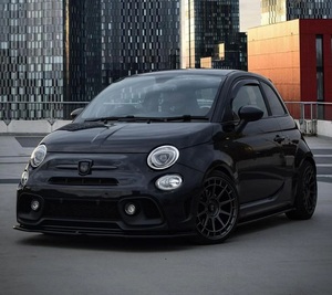 Abarth 595 Racing, Hatchback Deportivo de Gasolina Turbo, Inspirado en las Carreras, Suspensión de Alto Rendimiento, Estilo Agresivo, Vehículo Urbano - Product Image 2