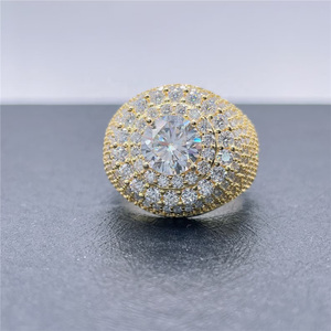 Bague de fiançailles ronde taille brillant en argent sterling 925 avec diamant Moissanite VVS, style Hip Hop, entièrement sertie, personnalisable, cadeau unisexe - Product Image 3