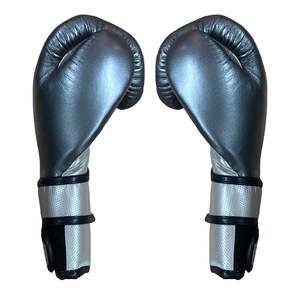 Guantes de Boxeo Profesionales Cleto Reyes Gris/Plateado, Cuero Genuino, Cierre de Velcro, Transpirables, para Entrenamiento de Adultos - Product Image 2