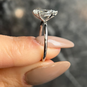 แหวนหมั้นเพชรเม็ดเดี่ยวทรงมาร์คีส์ 2 กะรัต เพชรเลี้ยงในห้องปฏิบัติการ ดีไซน์หกขา ประดับทอง 14K ชุบโรเดียม สำหรับผู้หญิง - Product Image 2