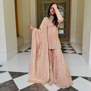 Nuevo Traje Tradicional de Diseñador para Fiestas, Top con Bordado Farshi, Salwar, Traje Indio Pakistaní para Boda, Eid, Diwali, Vestido Midi para Niña - Product Image 1