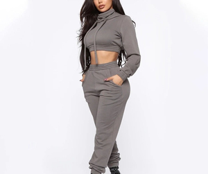 Ensemble survêtement décontracté en molleton rose pour femme grande taille, sweat à capuche et pantalon de jogging, coupe régulière, longueur intégrale, idéal pour l'été - Product Image 3