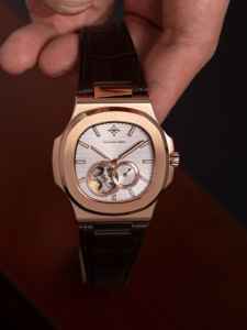 นาฬิกาอัตโนมัติสำหรับผู้ชาย Alexander Ferros 6312R-02 หน้าปัดแซฟไฟร์ สายหนัง ตัวเรือนสแตนเลสสตีล กันน้ำ ระบบกลไก สปอร์ต - Product Image 3