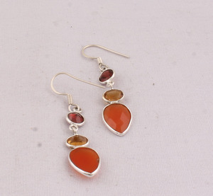 Vente en gros de boucles d'oreilles en argent sterling 925 avec onyx rouge, boucles d'oreilles pendantes multi-pierres précieuses naturelles pour femmes, fournisseur de bijoux artisanaux - Product Image 6