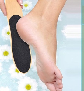 Lima de pies de acero inoxidable de doble cara con lima de esmeril para eliminar callosidades y piel dura, exfoliante para pedicura, personalizable - Product Image 6