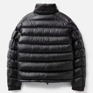 เสื้อแจ็คเก็ตพัฟเฟอร์บุขนหนานุ่มสำหรับผู้ชาย พิมพ์โลโก้ได้ตามต้องการ มีฮู้ดถอดได้ เหมาะสำหรับฤดูหนาว ผลิตจากไนลอนคุณภาพดี ให้ความอบอุ่นสูง ใช้งานได้หลากหลาย เหมาะสำหรับกิจกรรมกลางแจ้ง - Product Image 3