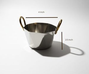 Bol de service en acier avec plateau hexagonal finition argentée, poignées et base en bois d'acacia naturel pour servir des collations ou des dîners - Product Image 3