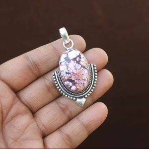 Colgante de Jaspe Caballo Salvaje, Plata de Ley 925, Hecho a Mano, Collar Boho con Piedras Preciosas, Regalo de Joyería para Mamá - Product Image 1