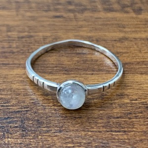 1.4 Grams <b>Moonstone</b> Fashion <b>Ring</b> - Product Image 1
