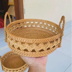 Bandeja de mimbre estilo cesta con asa de doble cara, bandeja de servir de caña tejida, adecuada para buffet de hotel y bandeja de exhibición para desayuno. - Product Image 2