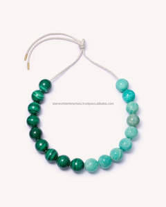 Bracelet jonc en résine de conception unique fabriqué à la main bijoux de déclaration sur mesure artisanaux écologiques avec style ange - Product Image 6