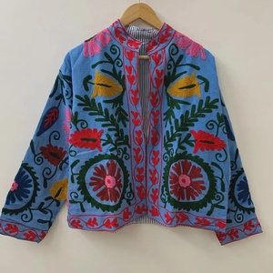 Abrigo Vintage de algodón Suzani, chaqueta bordada india, chaqueta bordada, chaqueta Bohemia acolchada de algodón - Product Image 1
