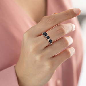 Anillo de Plata de Ley 925 con Tres Piedras de Ónix Negro Ovalado y Facetado, Estilo Clásico para Uso Diario, Anillo Fino - Product Image 4