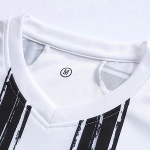 Uniforme de football de qualité supérieure à prix abordable, nouvelle arrivée, tissu doux, design personnalisé, uniforme de football en vente en ligne - Product Image 4