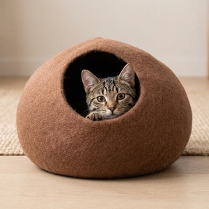 Wholesale Felt <b>Cat</b> Cave Bed | Handmade Wool Pet House | Bulk Supplier - Product Image 5