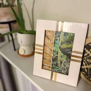 Marco de Fotos con Incrustaciones Florales, Hecho a Mano, Decoración para el Hogar - Product Image 1