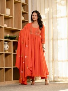 Sharara costume ethnique Shalwar Kameez indien Punjabi Style pakistanais broderie mariage et fête de fête porter des femmes kurti - Product Image 5