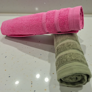 Serviette de toilette personnalisée avec logo, 100 % coton, ultra douce, séchage rapide, certifiée Oeko-Tex, luxe, hôtel, spa, salon, cadeau, vente en gros - Product Image 1